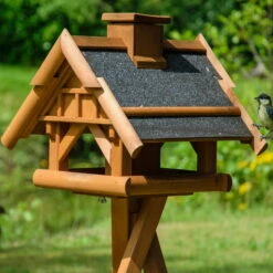 Vogelhaus Inkl. Ständer, Holz, Bernstein, 39 X 38 X 33 Cm -Gartenbedarf Geschäft 0910101485 Vogelhaus inkl Staender 8 111707