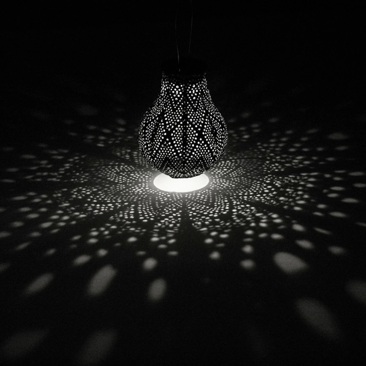 Solarlaterne 'Bulb 16', Grün, Ø 16 X 20 Cm 4 Solarlaterne 'Bulb 16', Grün, Ø 16 X 20 Cm – Bild 2