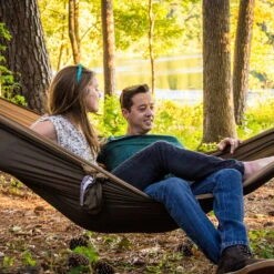 LA SIESTA Doppel-Reisenhängematte Colibri 3.0, Canyon, Bis 180 Kg, Reißfest, Leicht -Gartenbedarf Geschäft 3940200287 Doppel Reisehaengematte Colibri 3 0 Canyon Nylon Stoff 9 61160